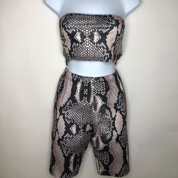Snakeskin Two Piece Outfit - Picture 2 of 4